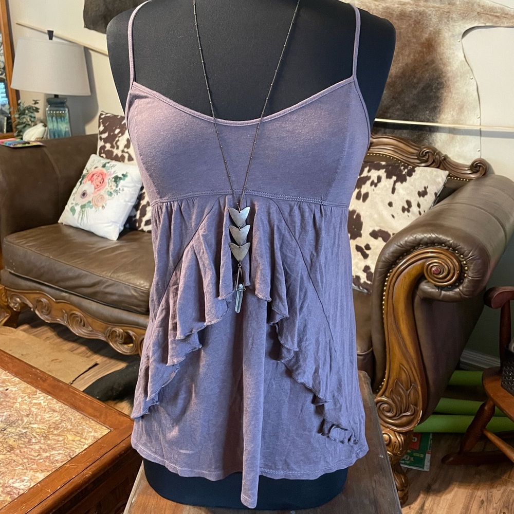 American eagle ruffle and lace mauve tank